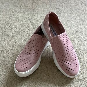 Steve Madden slip on
